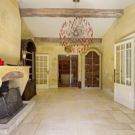 Holiday home La Demeure - Incroyable Maison En Bord De Dordogne Saint-Loubes